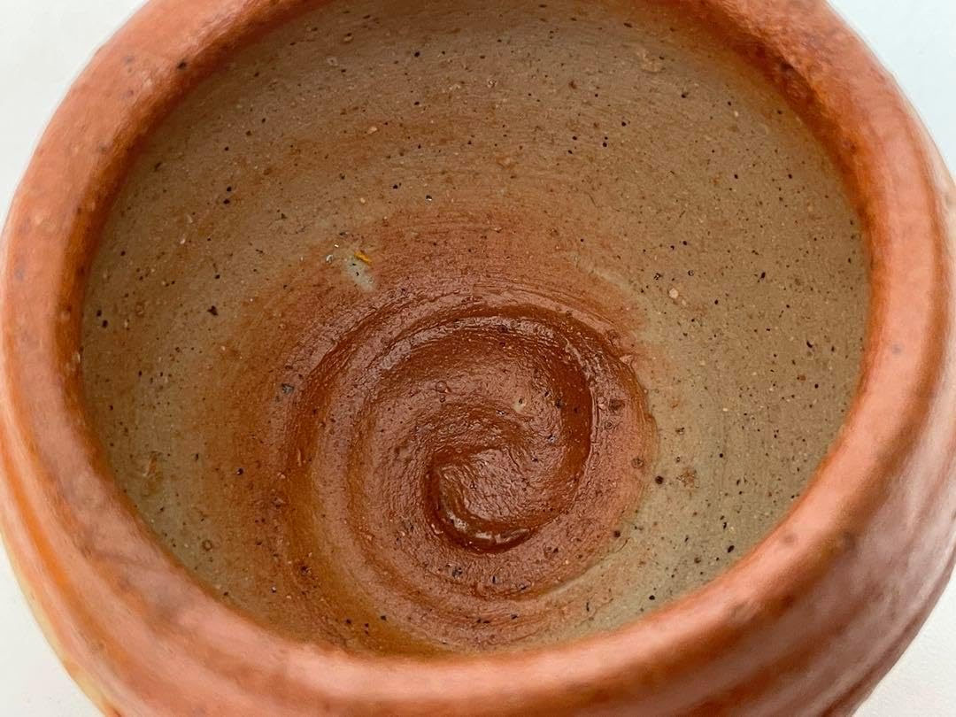 陶芸家　作家物　金重有邦　備前　ヒダスキ　酒器　ぐい呑　酒盃　父　金重素山　共箱 陶芸家 作家物 金重有邦 備前 ヒダスキ 酒器 ぐい呑 酒盃 父 金重素